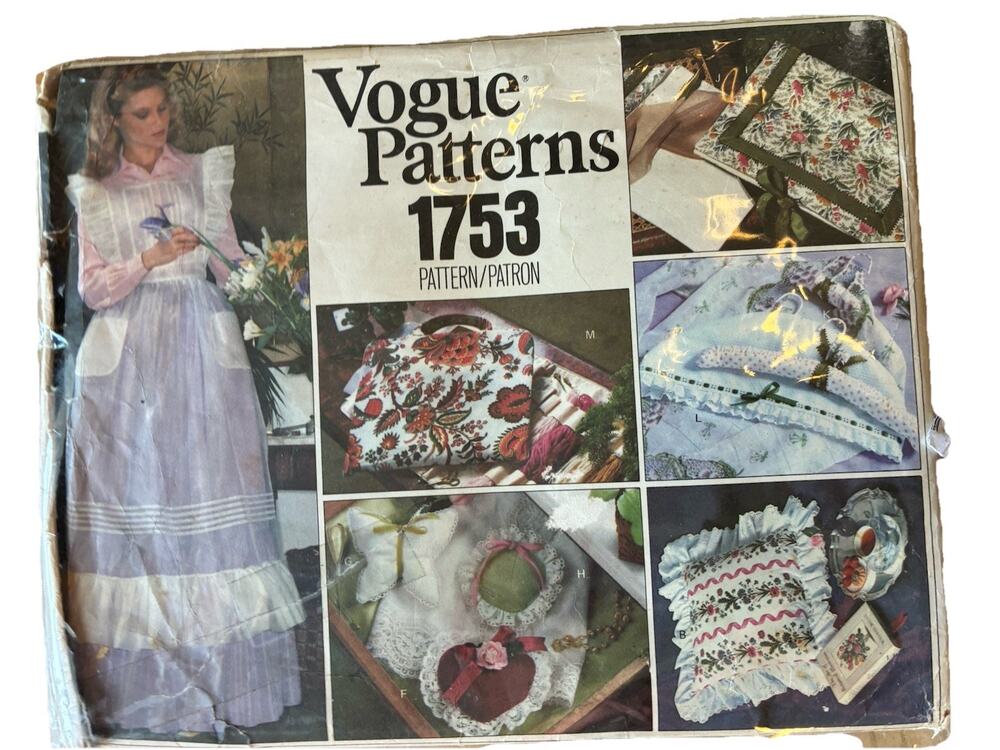 Vtg Vogue 1753 Long Apron Sewing Pattern PINAFORE Cottagecore UNCUT Pillow 70s